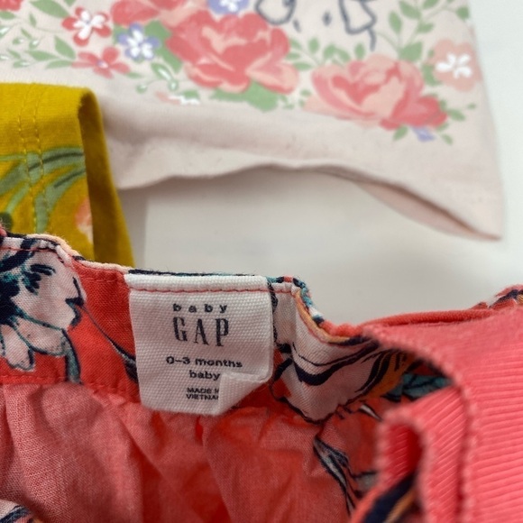 Baby Girl 0-3 & 0-6 Month Clothing Bundle - Picture 7 of 8